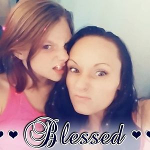 Meet your Posher, Kendra